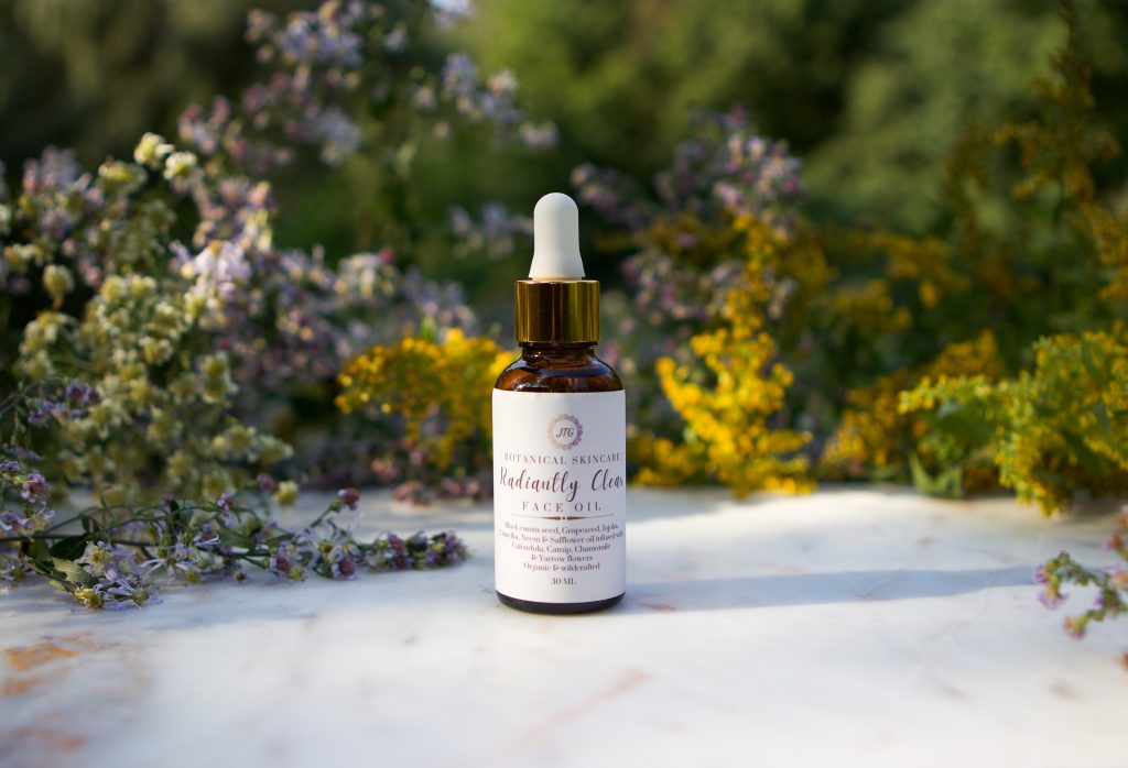 Radiantly Clear Face Oil rosacea